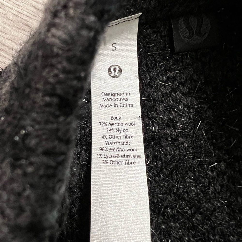 Lululemon Wool Blend Jacquard Mini Skirt size S - Picture 3 of 3
